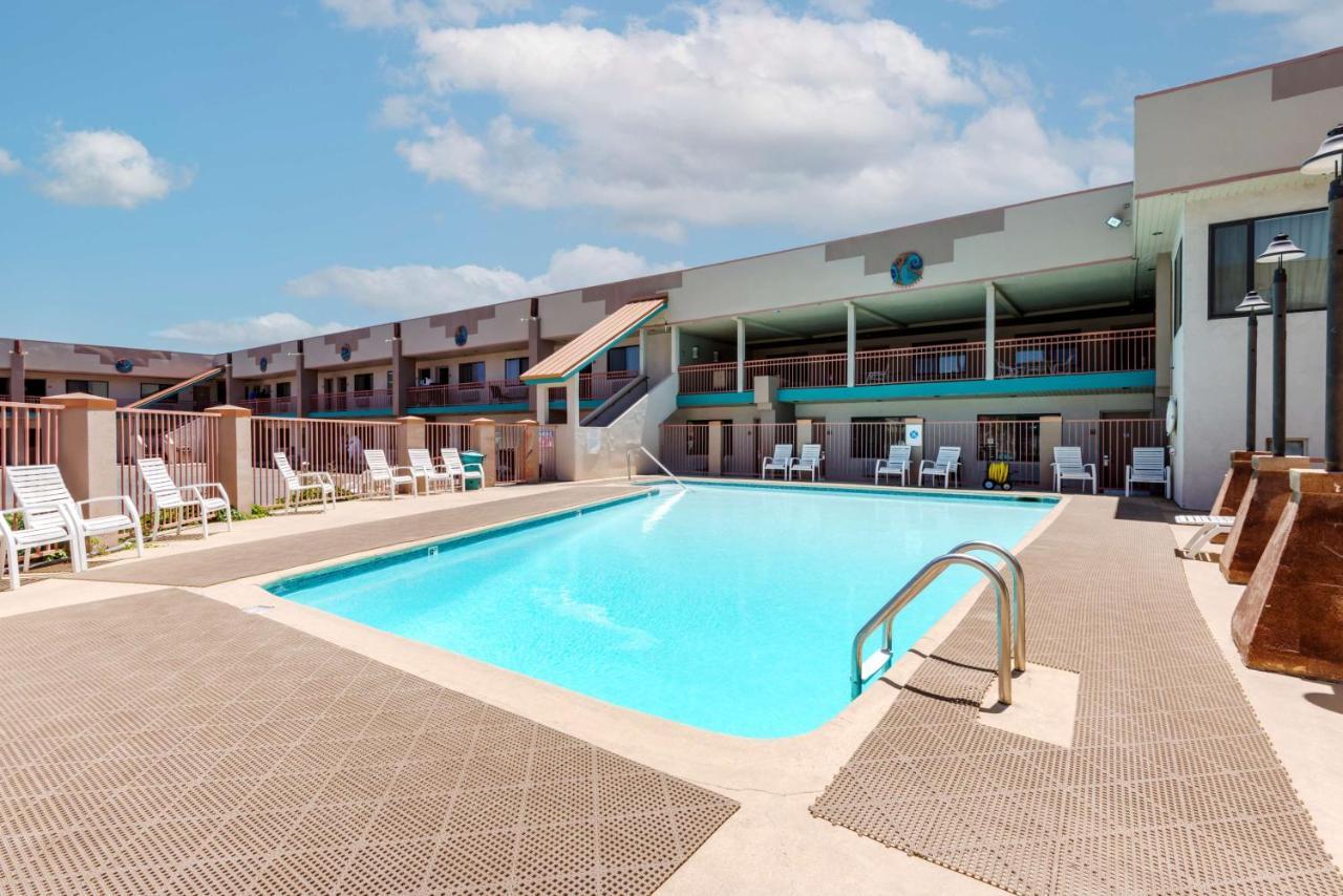 Best Western Turquoise Inn & Suites Кортес Екстер'єр фото