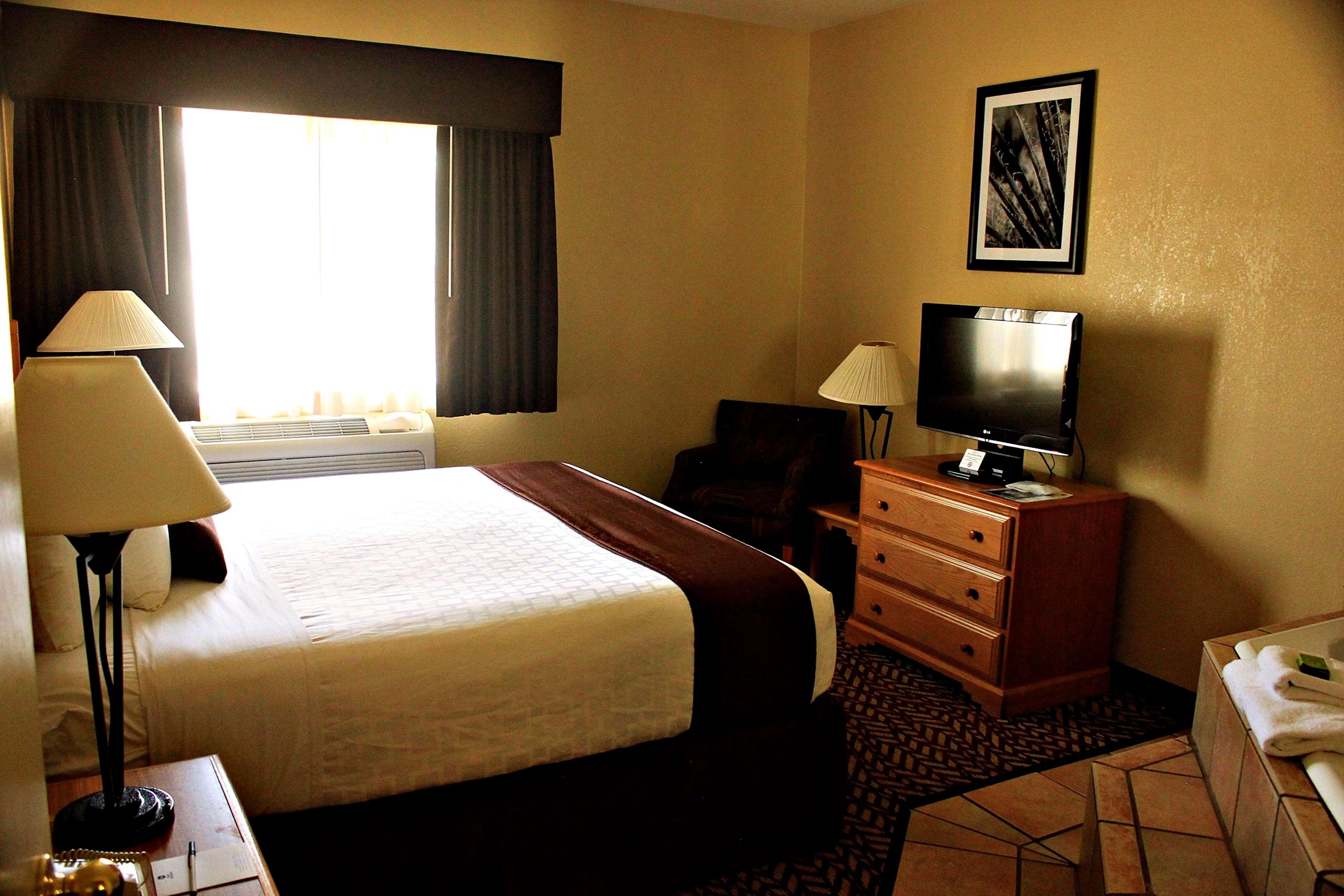 Best Western Turquoise Inn & Suites Кортес Екстер'єр фото