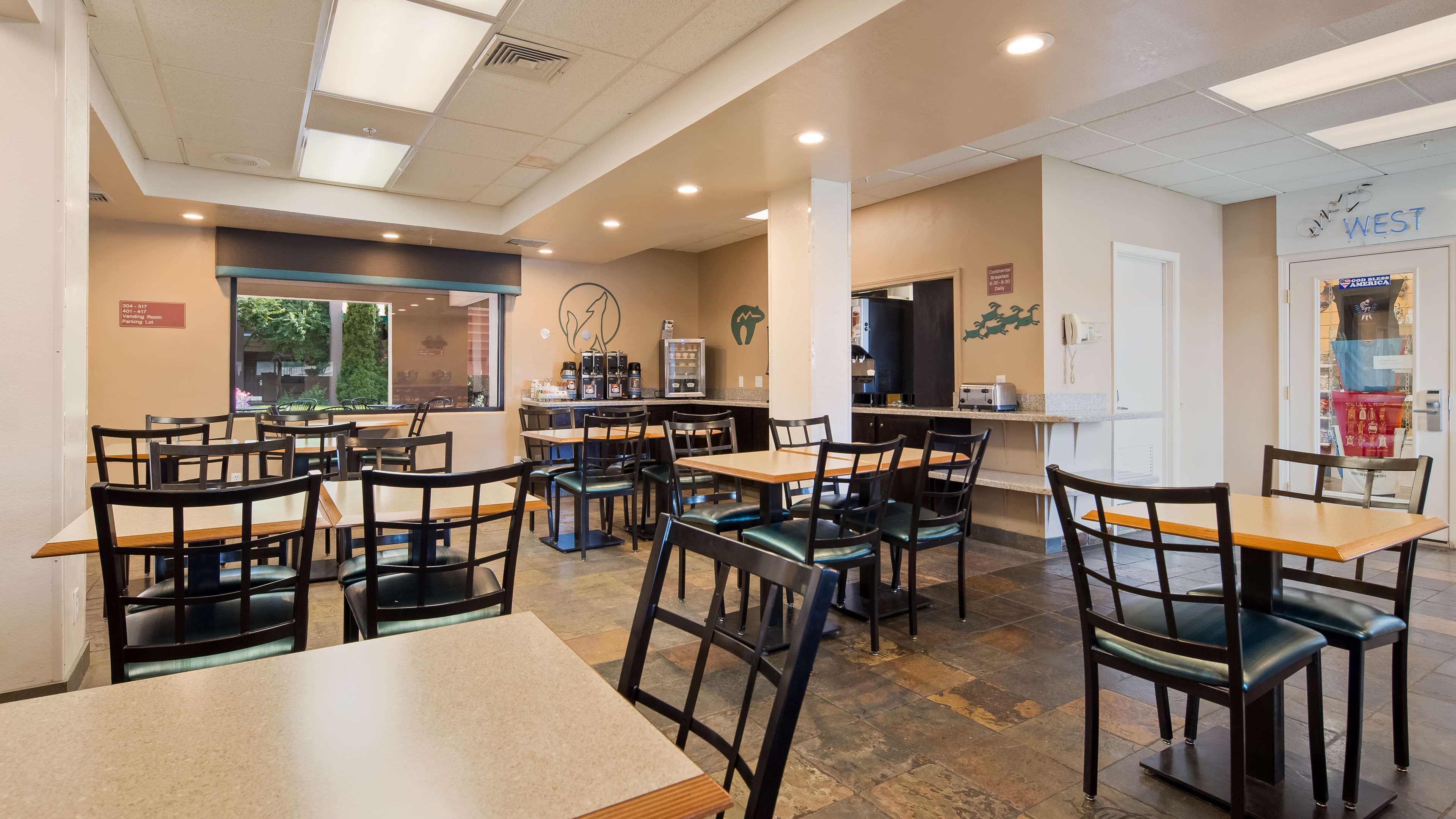 Best Western Turquoise Inn & Suites Кортес Екстер'єр фото