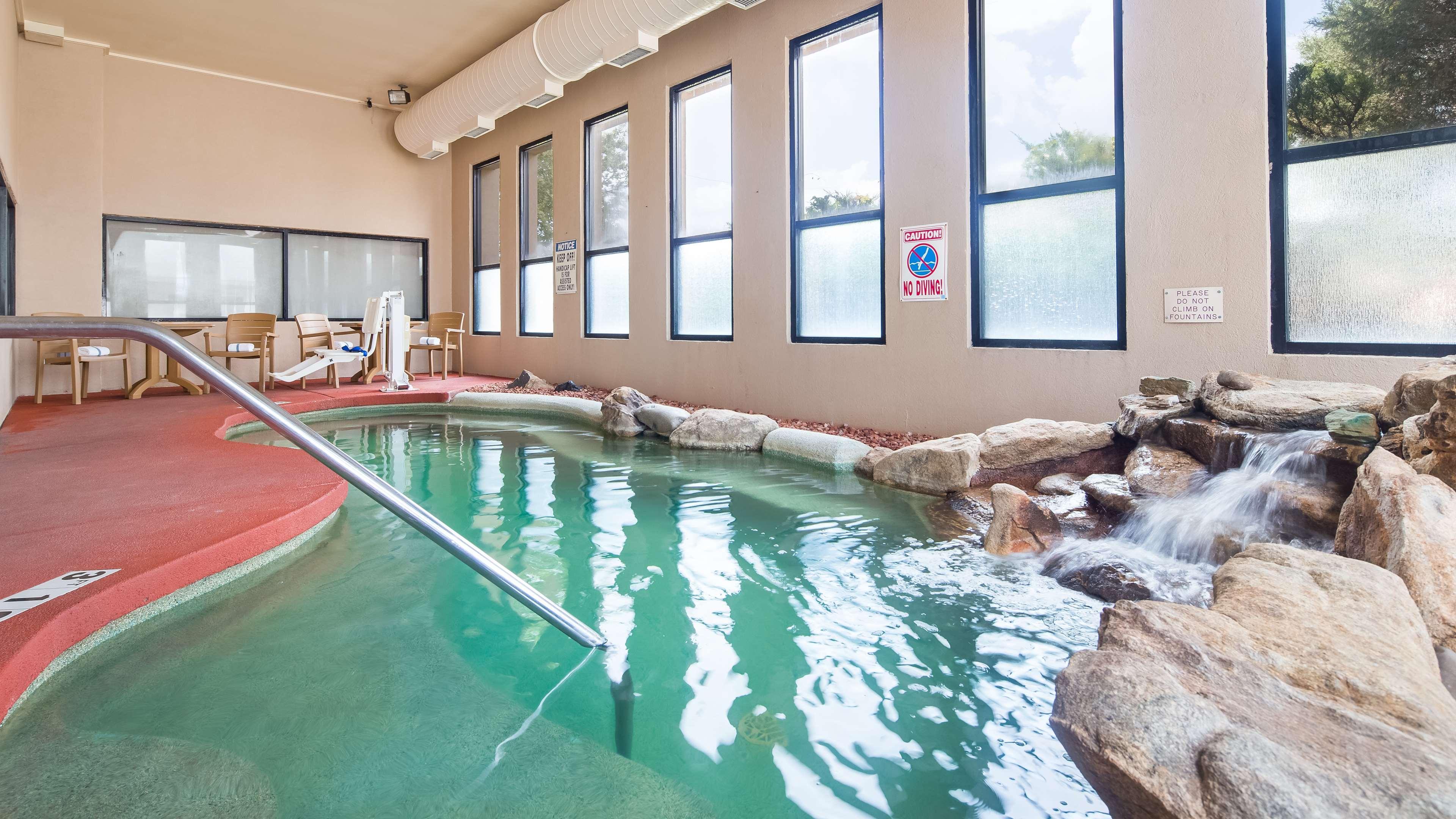 Best Western Turquoise Inn & Suites Кортес Екстер'єр фото