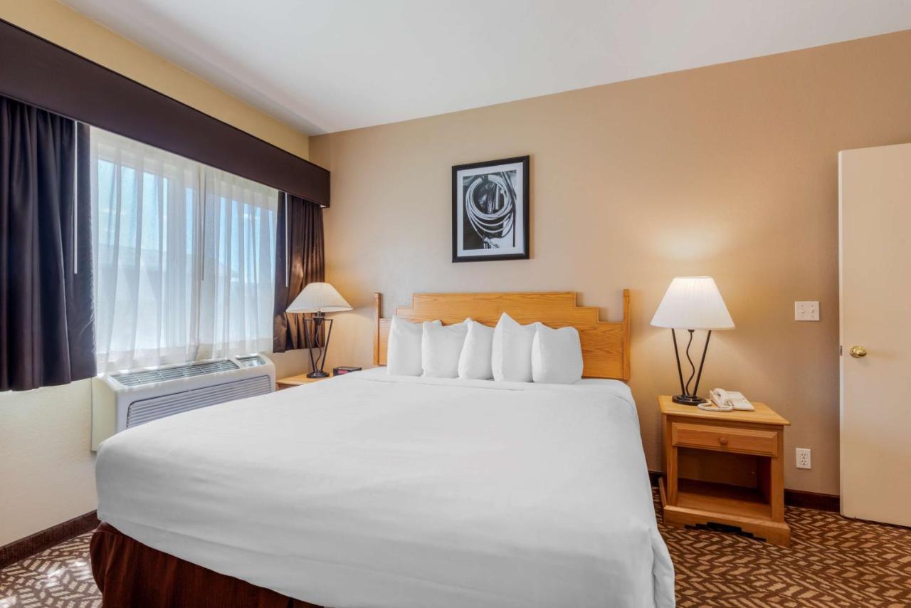 Best Western Turquoise Inn & Suites Кортес Екстер'єр фото
