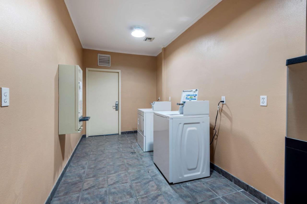 Best Western Turquoise Inn & Suites Кортес Екстер'єр фото
