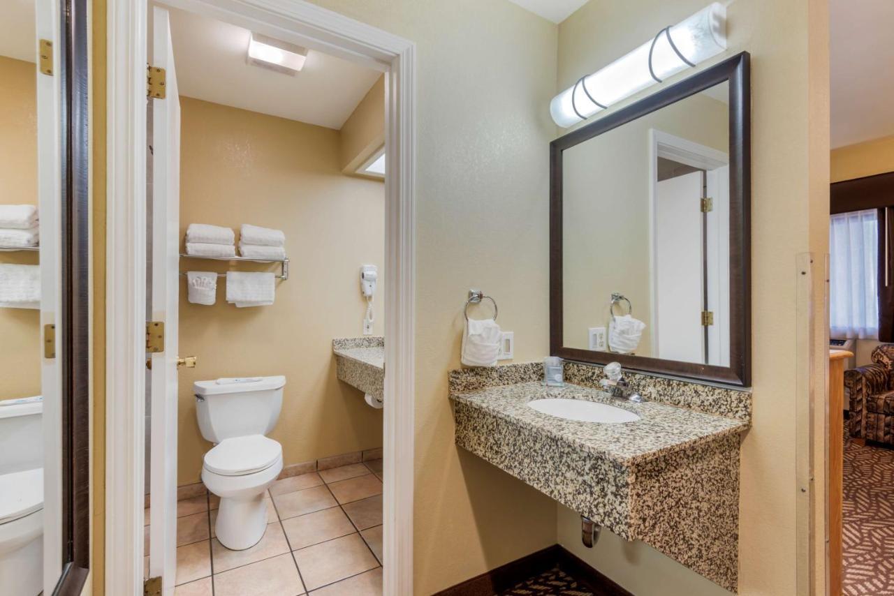 Best Western Turquoise Inn & Suites Кортес Екстер'єр фото