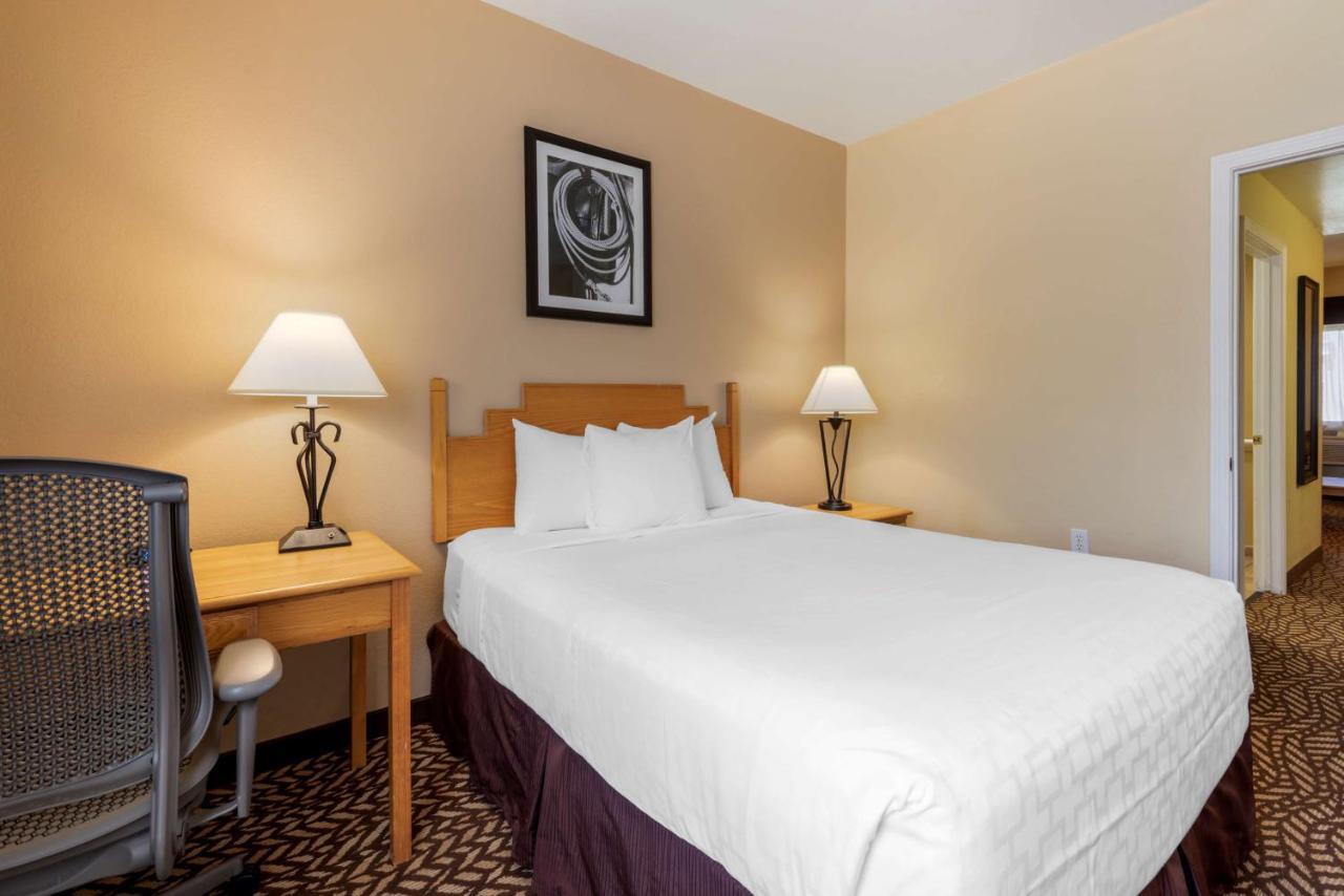 Best Western Turquoise Inn & Suites Кортес Екстер'єр фото