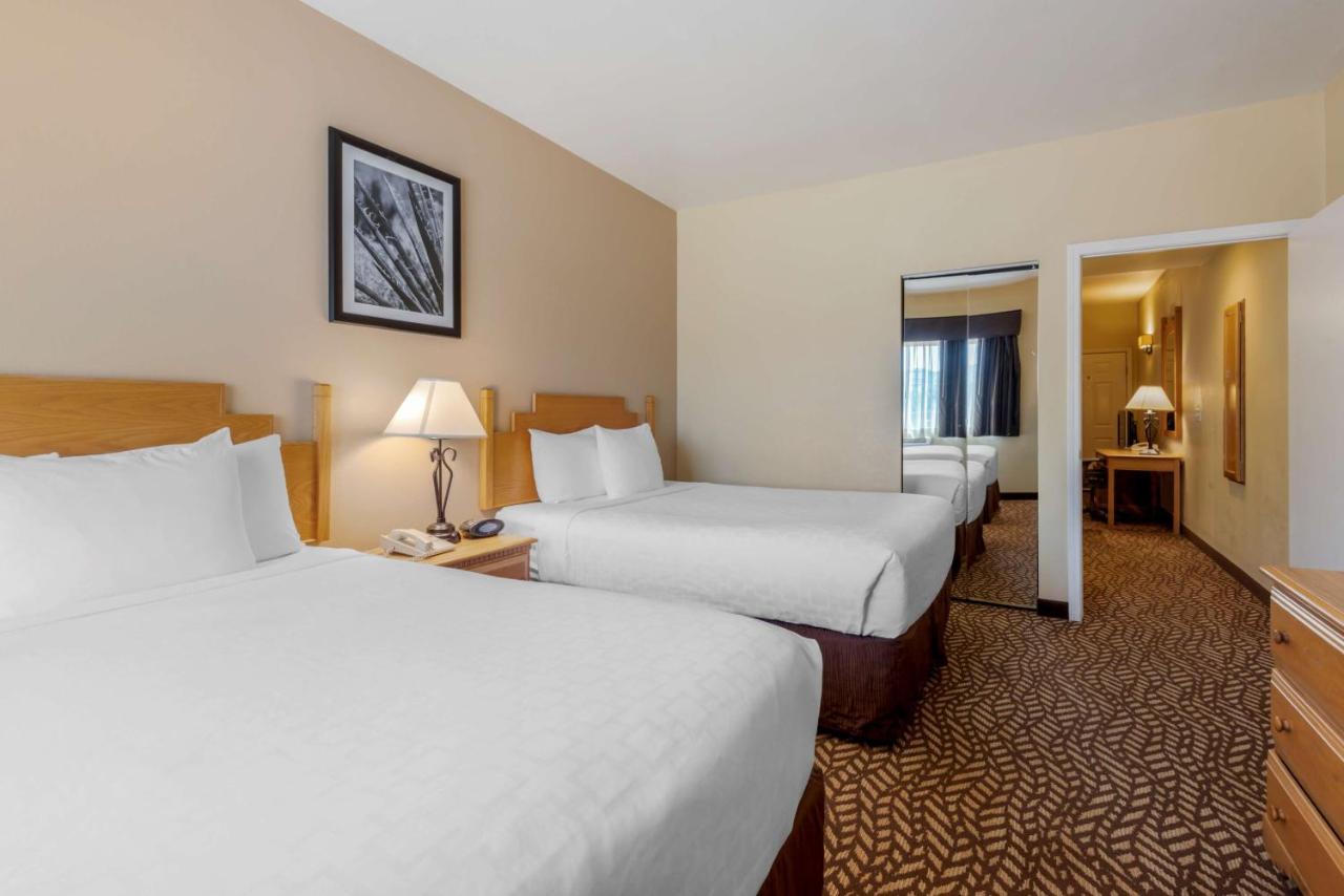 Best Western Turquoise Inn & Suites Кортес Екстер'єр фото