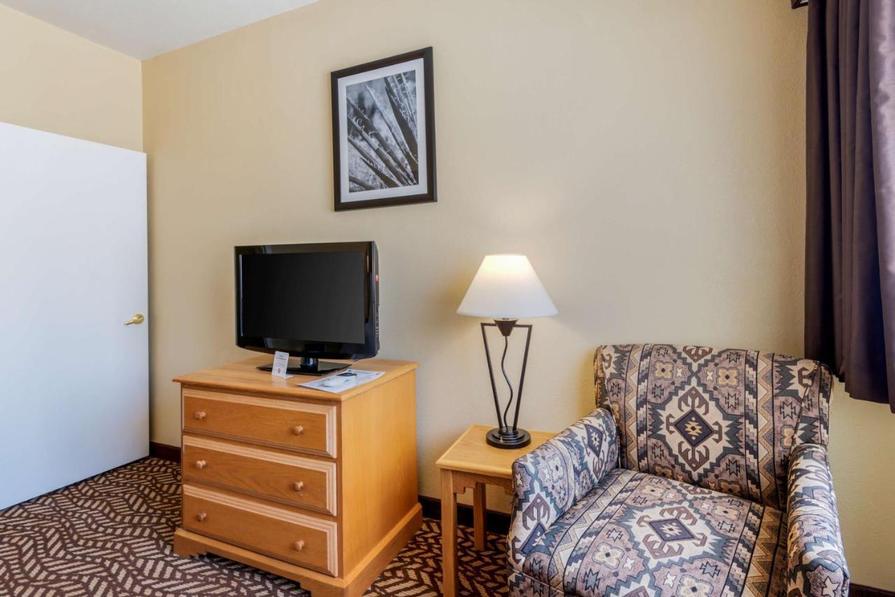 Best Western Turquoise Inn & Suites Кортес Екстер'єр фото